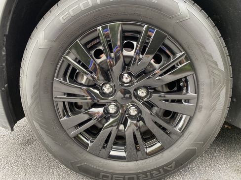 Used 2018 Chevrolet Trax LS FWD image 38