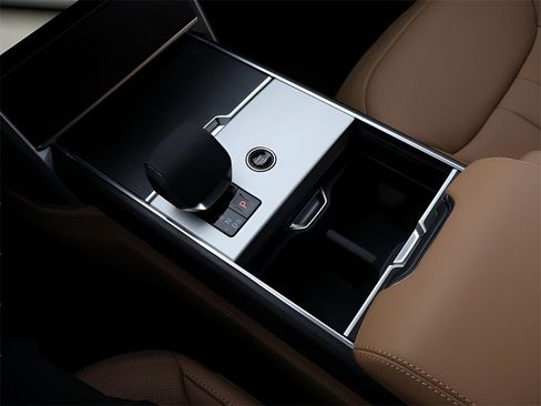 New 2026 Land Rover Range Rover SE image 25