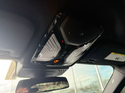 Used 2023 BMW X3 M40i w/ Premium Package image 38