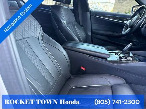 Used 2021 BMW M550i xDrive w/ Executive Package AWD/4WD image 14