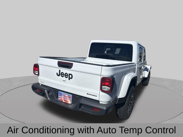 Used 2026 Jeep Gladiator Sport AWD/4WD image 8