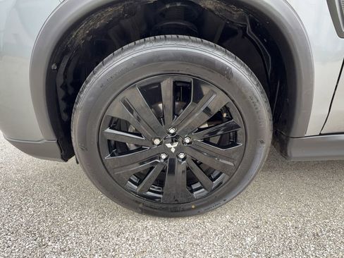 Used 2021 Mitsubishi Outlander Sport ES FWD image 32