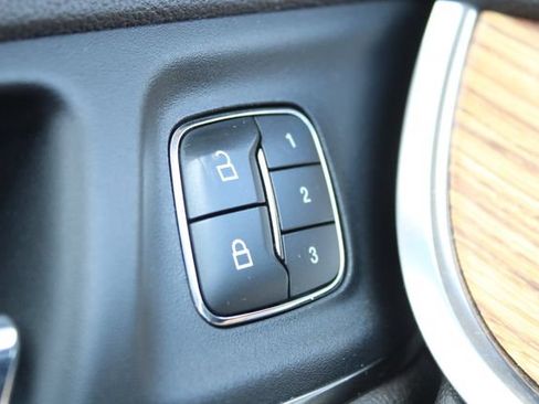 Used 2015 Lincoln MKC AWD w/ Equipment Group 101A Select image 4