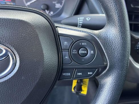 Used 2025 Toyota Corolla LE image 11