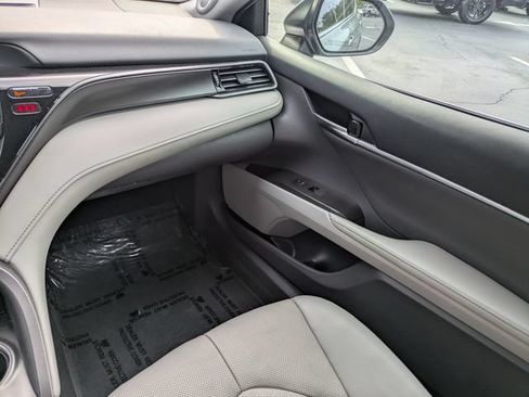 Used 2021 Toyota Camry XSE w/ Navigation Package FWD image 16