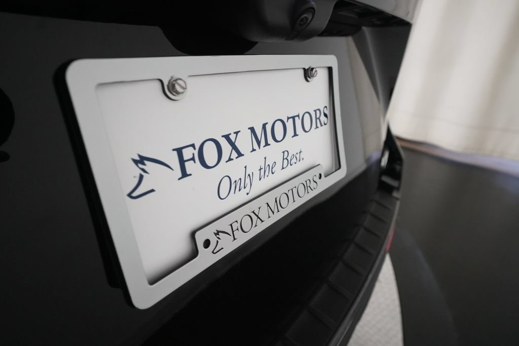 Used 2023 Ford Explorer XLT w/ Equipment Group 202A AWD/4WD image 37