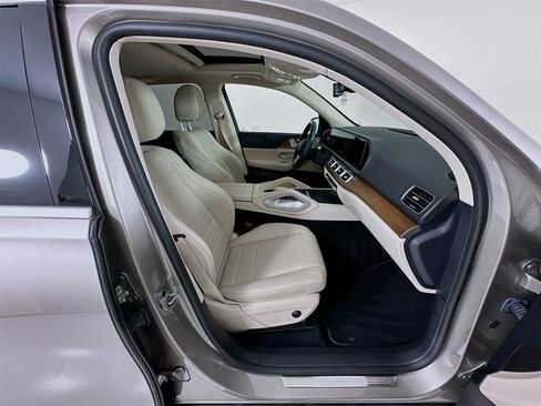 Used 2023 Mercedes-Benz GLE 450 4MATIC image 32