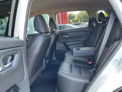 Used 2025 Buick Encore GX Preferred FWD image 11