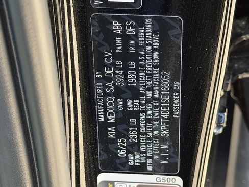 Used 2025 Kia K4 LXS image 14