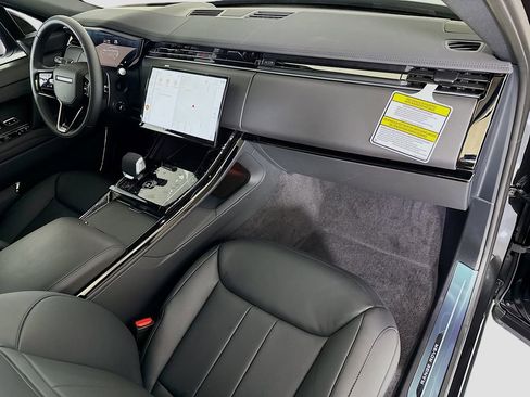 New 2026 Land Rover Range Rover Sport Dynamic SE AWD/4WD image 19