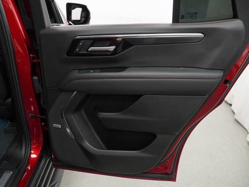 Used 2025 Chevrolet Tahoe RST w/ Comfort Package AWD/4WD image 31