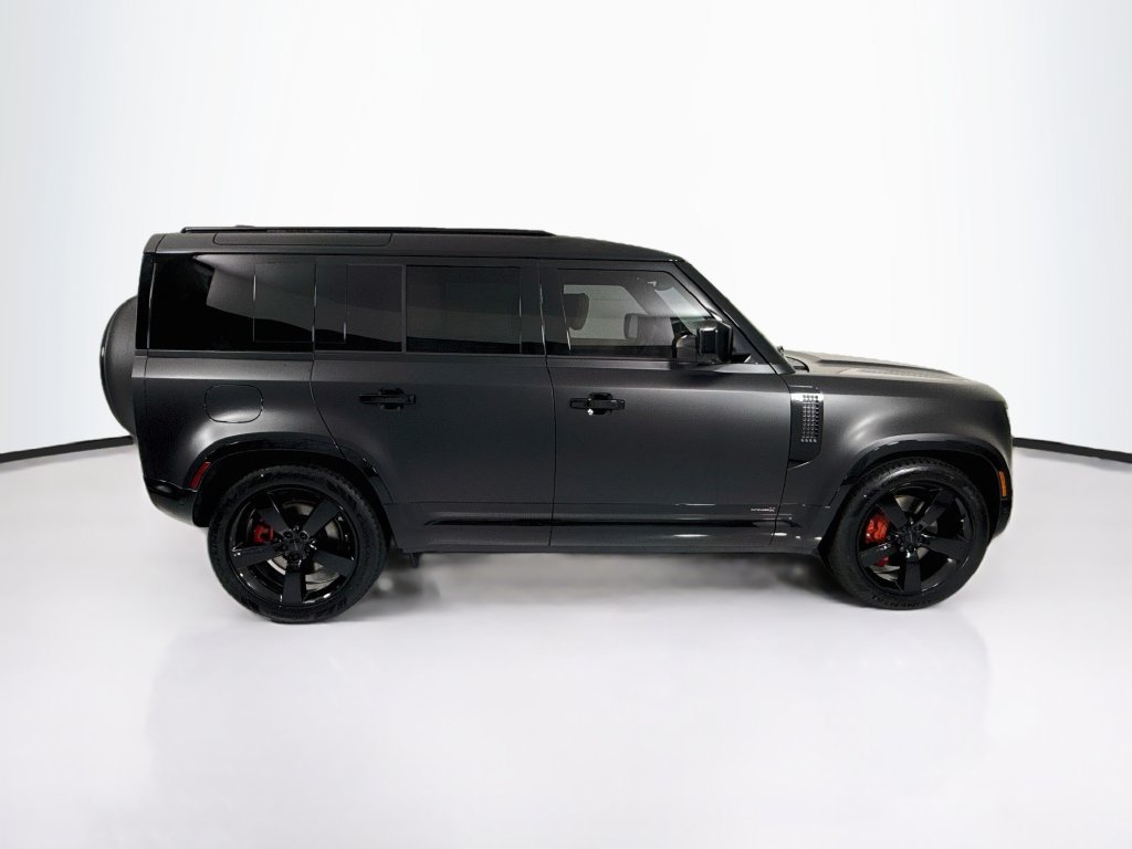 New 2026 Land Rover Defender 110 X AWD/4WD image 4