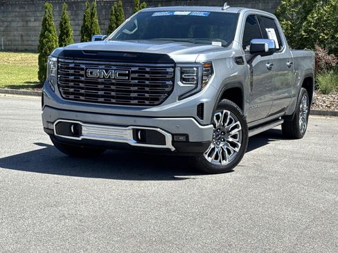 Used 2025 GMC Sierra 1500 Denali Ultimate AWD/4WD image 5