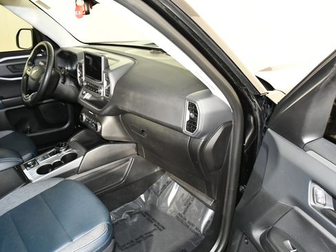 Used 2021 Ford Bronco Sport Outer Banks w/ Outer Banks Package (96D) image 42