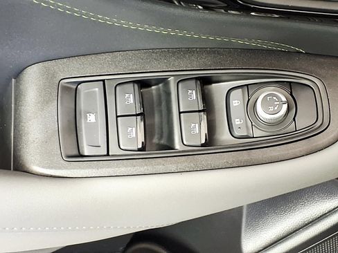 Certified 2025 Subaru Outback Onyx Edition AWD/4WD image 17