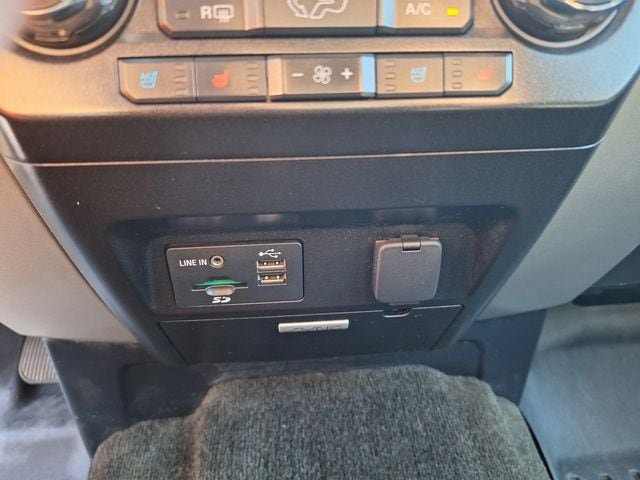 Used 2015 Ford F150 Lariat AWD/4WD image 52