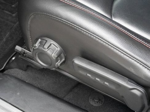 Used 2021 Jeep Gladiator Rubicon AWD/4WD image 17