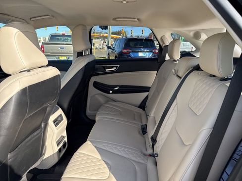 Used 2023 Ford Edge Titanium image 14