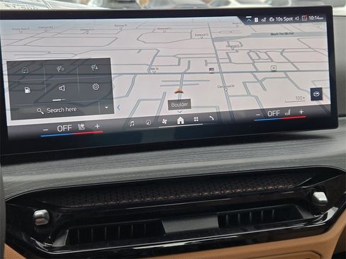 Certified 2025 BMW 330i xDrive Sedan w/ M Sport Package image 18