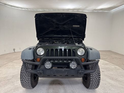 Used 2011 Jeep Wrangler Unlimited Sport image 9