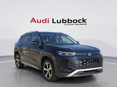 Used 2025 Volkswagen Tiguan SE