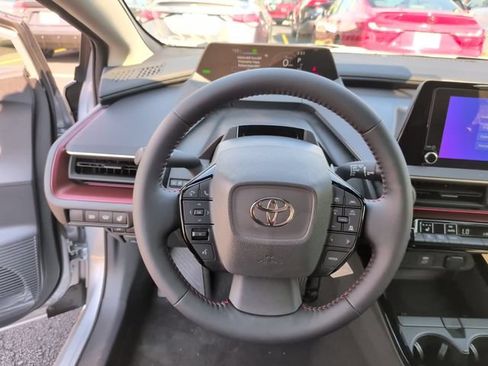 Used 2026 Toyota Prius Plug-In Hybrid FWD image 14
