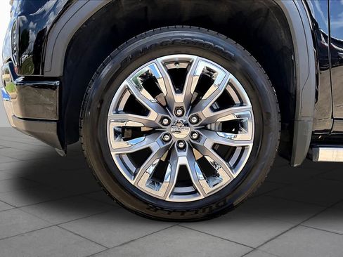 Used 2024 GMC Sierra 1500 Denali AWD/4WD image 11