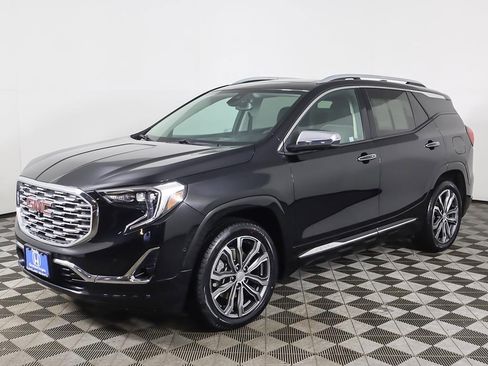 Used 2020 GMC Terrain Denali w/ Denali Premium Package image 12