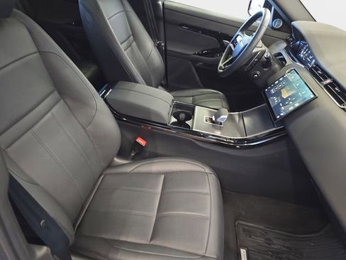 Certified 2025 Land Rover Range Rover Evoque Dynamic SE AWD/4WD image 12