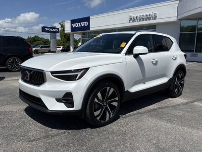 Used 2023 Volvo XC40 B5 Ultimate