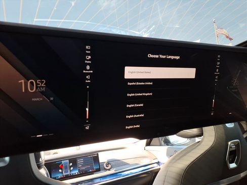 Used 2024 BMW i7 M70 w/ Executive Package image 23