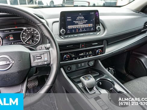 Used 2025 Nissan Rogue SV FWD image 31