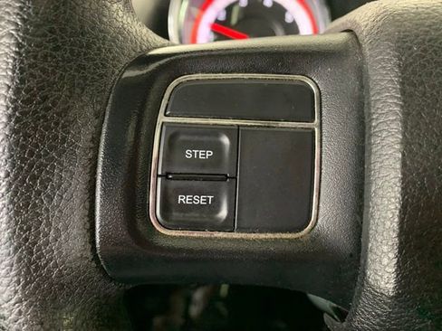 Used 2016 Dodge Grand Caravan SXT image 15