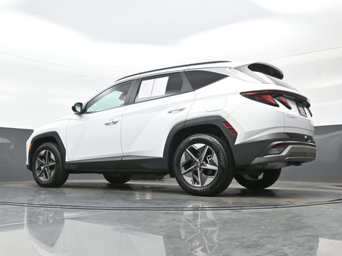 Used 2026 Hyundai Tucson SEL AWD/4WD image 29
