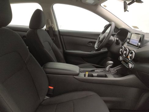 Used 2025 Nissan Sentra S FWD image 21