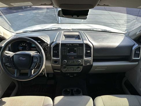 Used 2016 Ford F150 XLT image 14