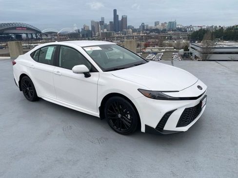 Certified 2025 Toyota Camry SE image 29