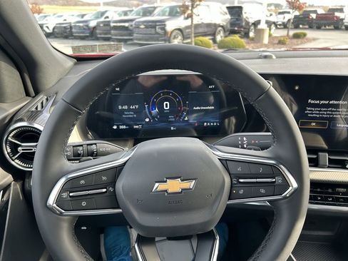 New 2026 Chevrolet Equinox LT w/ Convenience Package II image 25