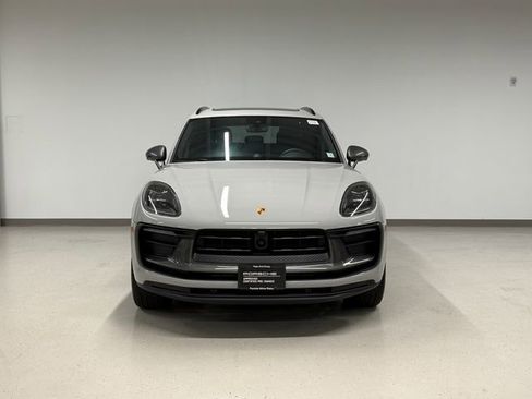 Certified 2026 Porsche Macan AWD/4WD image 6