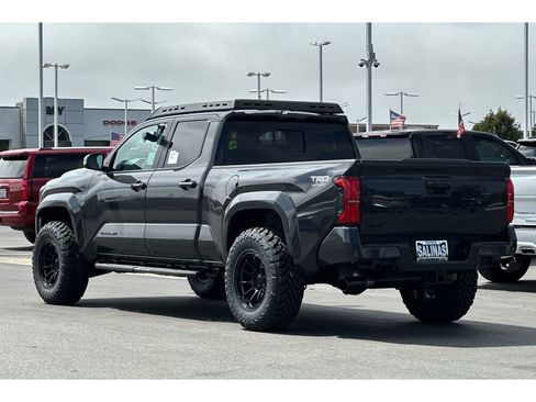 New 2025 Toyota Tacoma TRD Sport image 6