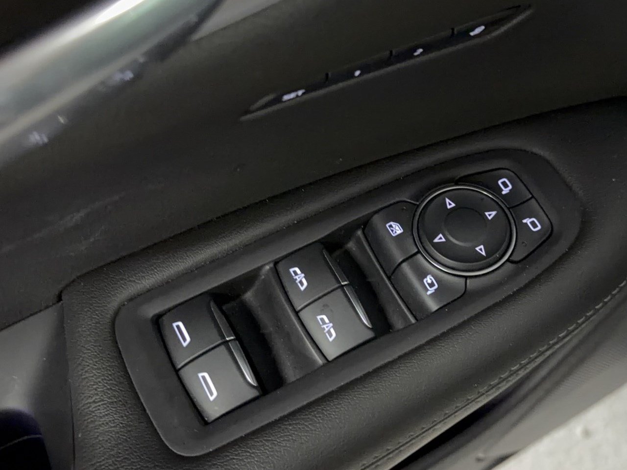 Used 2024 Cadillac XT6 Luxury FWD image 15