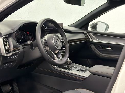 Used 2025 MAZDA CX-70 Plug-In Hybrid w/ Premium Plus AWD/4WD image 16