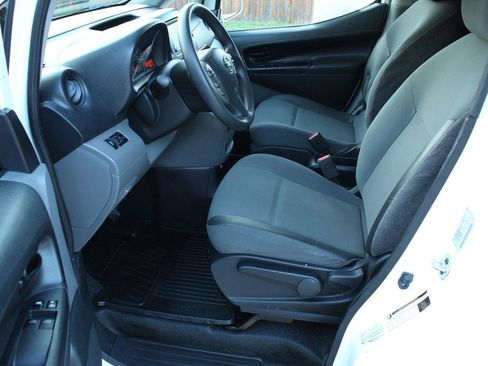 Used 2020 Nissan NV200 SV w/ Sliding Glass Door Package FWD image 14