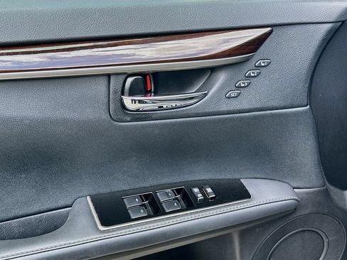 Used 2017 Lexus ES 350 w/ Premium Package FWD image 18