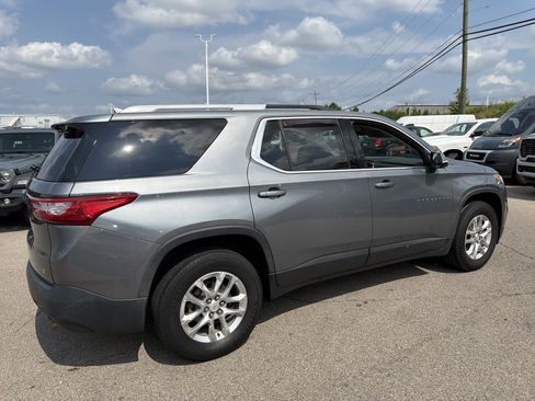 Used 2018 Chevrolet Traverse LT FWD image 7