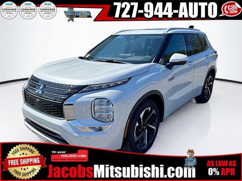 New 2025 Mitsubishi Outlander SEL image 1