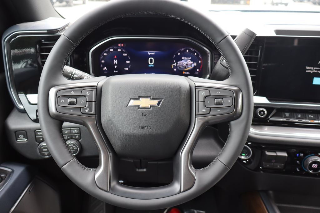 New 2026 Chevrolet Silverado 3500 High Country w/ Technology Package AWD/4WD image 7