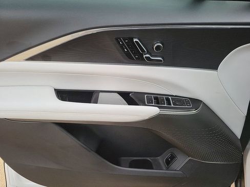 Certified 2024 Cadillac Lyriq Luxury w/ LPO, Floor Liner Package image 22