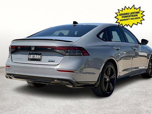 Used 2025 Honda Accord Sport image 2
