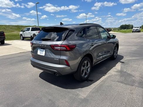Used 2024 Ford Escape ST-Line w/ Tech Pack #1 AWD/4WD image 5